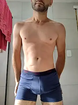 Snapshot of Eduardobi97 chatting on 01/27/25, 11:00 Eduardobi97 online show from 01/27/25, 11:00