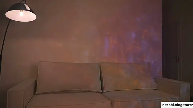 Snapshot of alittlestarrr chatting on 02/04/25, 09:52 alittlestarrr online show from 02/04/25, 09:52