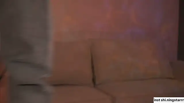 Snapshot of alittlestarrr chatting on 02/05/25, 12:53 alittlestarrr online show from 02/05/25, 12:53