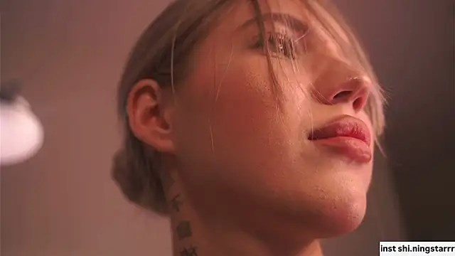 Snapshot of alittlestarrr chatting on 02/15/25, 06:23 alittlestarrr online show from 02/15/25, 06:23