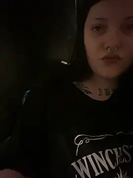 Snapshot of Gothicsiren chatting on 01/03/25, 12:22 Gothicsiren online show from 01/03/25, 12:22