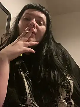 Snapshot of Gothicsiren chatting on 02/02/25, 02:17 Gothicsiren online show from 02/02/25, 02:17