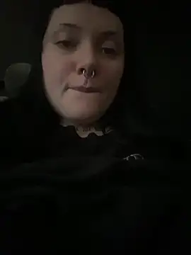 Snapshot of Gothicsiren chatting on 03/19/25, 05:28 Gothicsiren online show from 03/19/25, 05:28