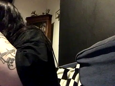 Snapshot of Gothicsiren chatting on 09/09/25, 09:14 Gothicsiren online show from 09/09/25, 09:14