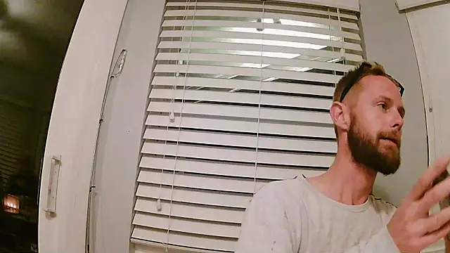 Snapshot of bjay1210 chatting on 01/08/25, 06:31 bjay1210 online show from 01/08/25, 06:31