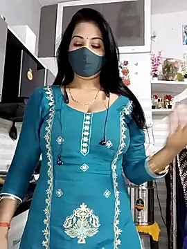 Best-Couple online show from 12/23/25, 03:37