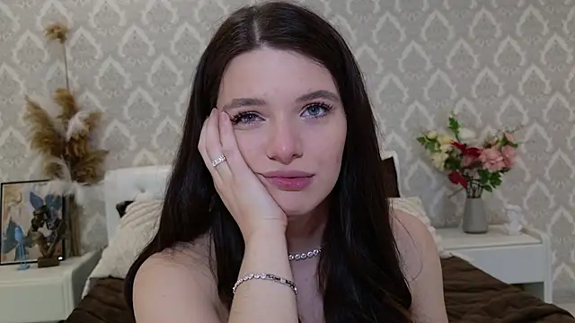 Nellie Medina online show from 01/22/25, 10:48