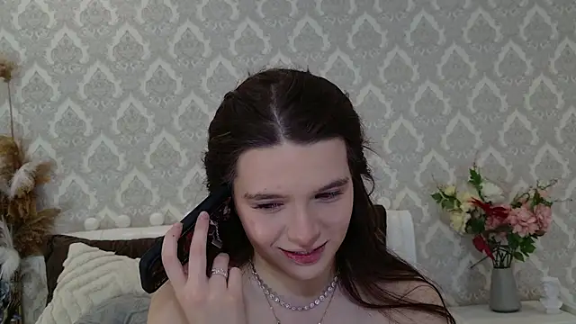 Nellie Medina online show from 03/03/25, 07:49