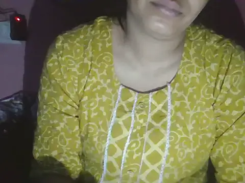 Snapshot of Hot-shanvi chatting on 10/27/25, 12:26 Hot-shanvi online show from 10/27/25, 12:26