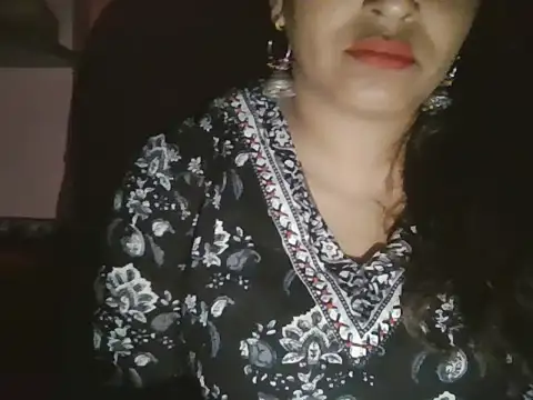 Hot-shanvi online show from 04/23/26, 06:21