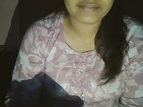 Snapshot of Hot-shanvi chatting on 05/08/26, 12:27 Hot-shanvi online show from 05/08/26, 12:27