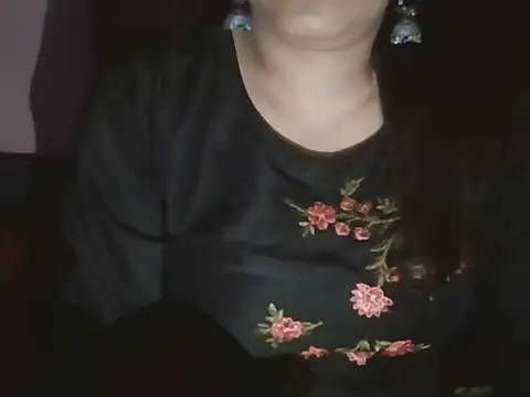 Snapshot of Hot-shanvi chatting on 05/21/26, 05:09 Hot-shanvi online show from 05/21/26, 05:09