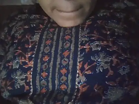 Snapshot of Hot-shanvi chatting on 05/22/26, 01:17 Hot-shanvi online show from 05/22/26, 01:17