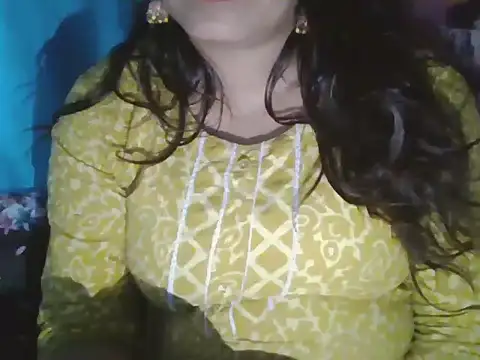 Snapshot of Hot-shanvi chatting on 06/01/26, 11:34 Hot-shanvi online show from 06/01/26, 11:34