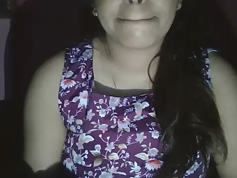 Snapshot of Hot-shanvi chatting on 06/13/26, 01:03 Hot-shanvi online show from 06/13/26, 01:03