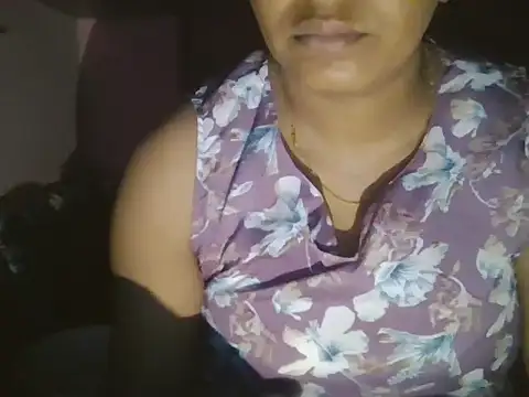 Snapshot of Hot-shanvi chatting on 07/03/26, 11:44 Hot-shanvi online show from 07/03/26, 11:44
