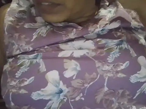 Snapshot of Hot-shanvi chatting on 07/16/26, 02:45 Hot-shanvi online show from 07/16/26, 02:45
