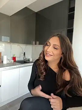 Snapshot of claraxjoyy chatting on 10/16/25, 06:58 claraxjoyy online show from 10/16/25, 06:58