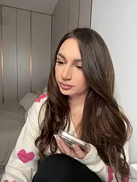 Snapshot of claraxjoyy chatting on 11/21/25, 05:28 claraxjoyy online show from 11/21/25, 05:28