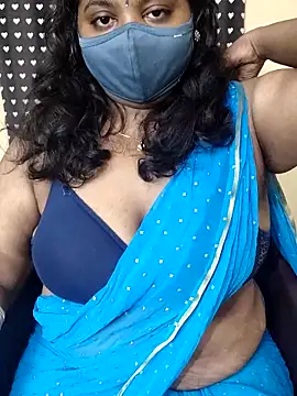 Snapshot of Rathi22 chatting on 06/21/26, 02:58 Rathi22 online show from 06/21/26, 02:58