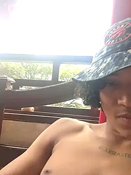 Snapshot of -Damian_Caliente- chatting on 01/08/25, 06:41 -Damian Caliente- online show from 01/08/25, 06:41