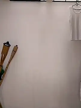 Snapshot of Lian_Noath chatting on 02/15/25, 12:54 Lian Noath online show from 02/15/25, 12:54