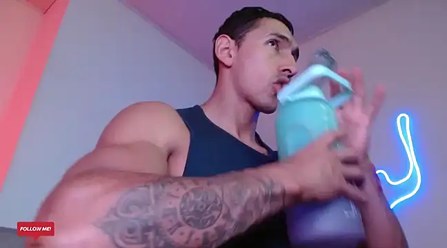 Snapshot of Joylopez_fit chatting on 01/28/25, 02:53 Joylopez fit online show from 01/28/25, 02:53