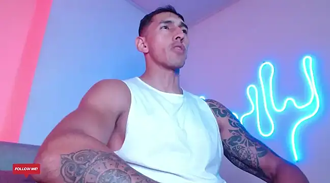 Snapshot of Joylopez_fit chatting on 02/07/25, 02:15 Joylopez fit online show from 02/07/25, 02:15