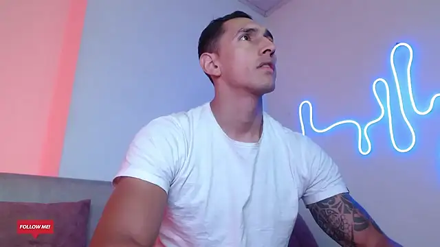 Snapshot of Joylopez_fit chatting on 02/16/25, 01:27 Joylopez fit online show from 02/16/25, 01:27