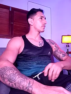 Snapshot of Joylopez_fit chatting on 11/03/25, 03:35 Joylopez fit online show from 11/03/25, 03:35