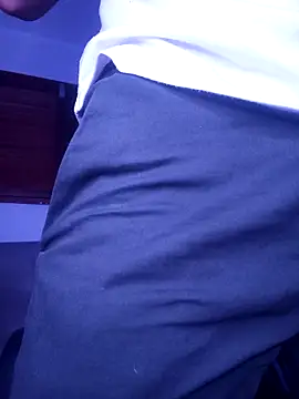 Snapshot of Joylopez_fit chatting on 11/30/25, 02:54 Joylopez fit online show from 11/30/25, 02:54