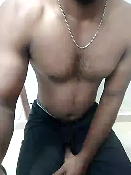 Snapshot of hot_boy_dic chatting on 12/29/24, 02:21 hot boy dic online show from 12/29/24, 02:21