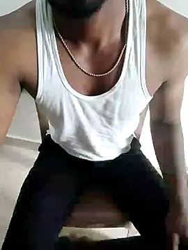 Snapshot of hot_boy_dic chatting on 02/11/25, 10:04 hot boy dic online show from 02/11/25, 10:04