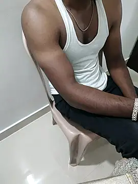 Snapshot of hot_boy_dic chatting on 03/14/25, 08:32 hot boy dic online show from 03/14/25, 08:32