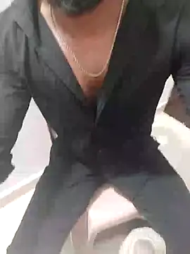 Snapshot of hot_boy_dic chatting on 03/14/25, 04:19 hot boy dic online show from 03/14/25, 04:19