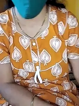 lovelygirl4567 online show from 03/10/25, 10:37