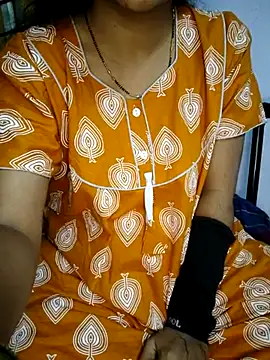 lovelygirl4567 online show from 03/10/25, 03:20