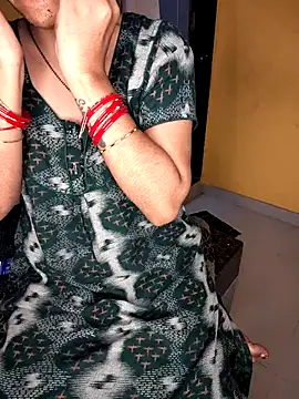 lovelygirl4567 online show from 09/25/25, 04:32