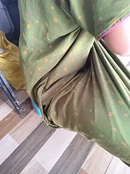 lovelygirl4567 online show from 10/05/25, 03:27