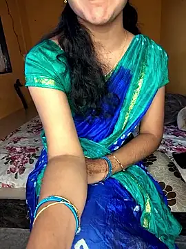 lovelygirl4567 online show from 10/21/25, 06:14