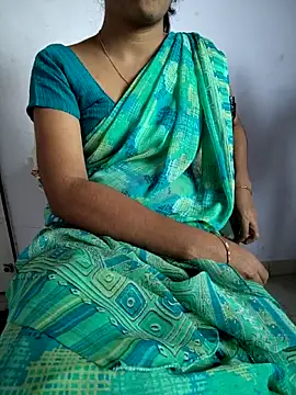 lovelygirl4567 online show from 10/29/25, 06:37