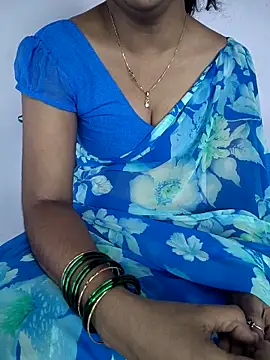 lovelygirl4567 online show from 03/30/26, 06:03