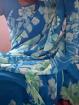 lovelygirl4567 online show from 04/13/26, 05:35