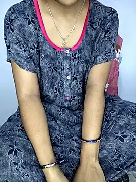 lovelygirl4567 online show from 04/21/26, 05:28