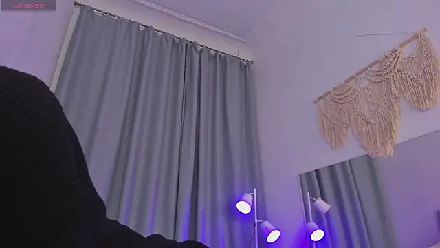 Snapshot of Iris_Pastels chatting on 02/28/25, 10:20 Iris Pastels online show from 02/28/25, 10:20