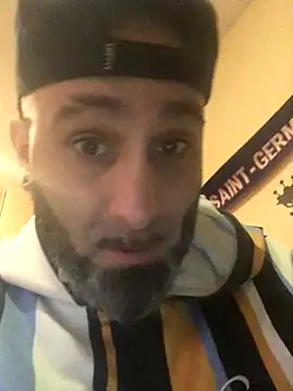 josueswvillaA1 online show from 11/30/25, 10:14