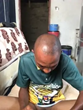 Snapshot of MKbesxxx chatting on 02/02/26, 02:27 MKbesxxx online show from 02/02/26, 02:27