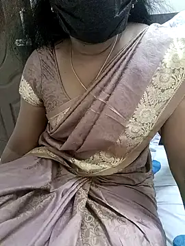 Snapshot of Tamil_Vishalini chatting on 01/02/25, 08:06 Tamil Vishalini online show from 01/02/25, 08:06