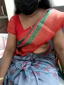 Snapshot of Tamil_Vishalini chatting on 01/03/25, 09:04 Tamil Vishalini online show from 01/03/25, 09:04