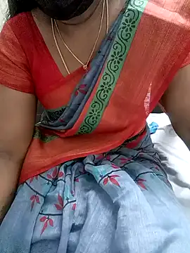 Snapshot of Tamil_Vishalini chatting on 01/05/25, 06:02 Tamil Vishalini online show from 01/05/25, 06:02